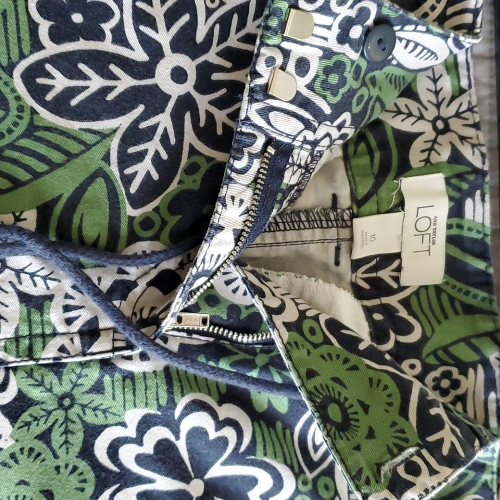 Vintage Loft skirt floral green